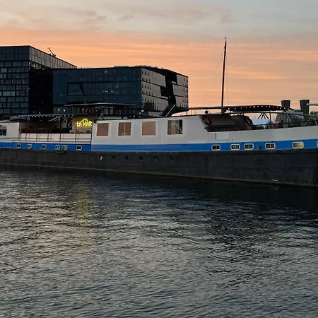 Alojamento de Acomodação e Pequeno-almoço La Mar